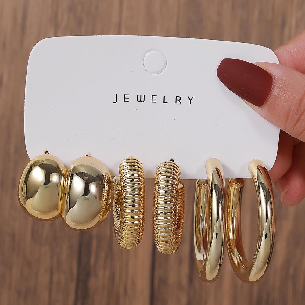 European and American jewelry, high-end personalized CCB earrings, women's creative versatile twist 1 pair of combination earrings