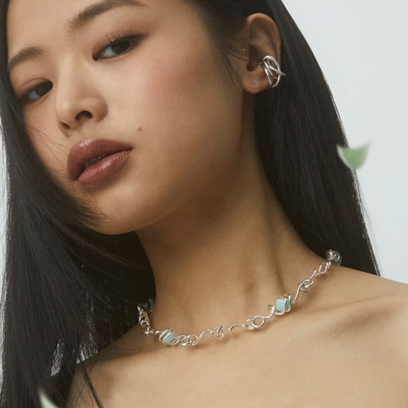 

NEUF PIECE CLIMBING PLANT BLUE OPAL NECKLACE silver