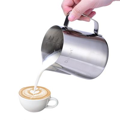 Milchkännchen, Latte Art Milchkännchen, 188 Edelstahl mit Skala, Kaffeemilchaufschäumer (600ml)