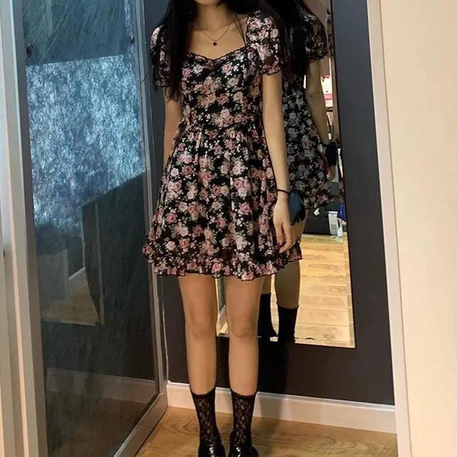 New French Floral Dress Summer Women's Fashion Square Neck Bubble Sleeve First Love Dress Pleated A-Line Mini Skirt