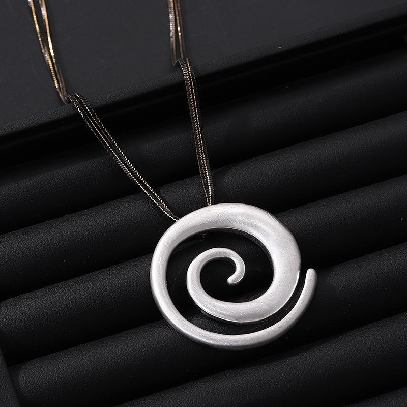 Pendant Geometric Love Shape High-End Long Women S Fashion Versatile Sweater Chain