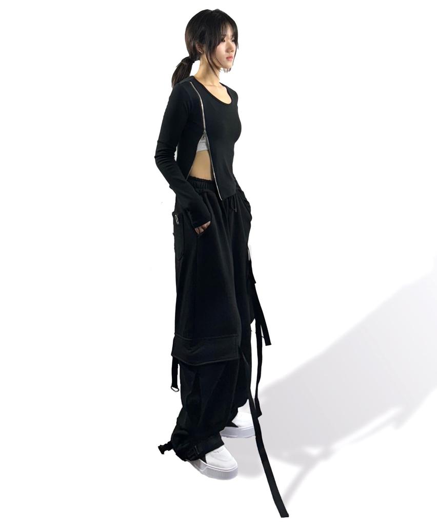 Digeunolusileu Strap Wide Cargo Pants