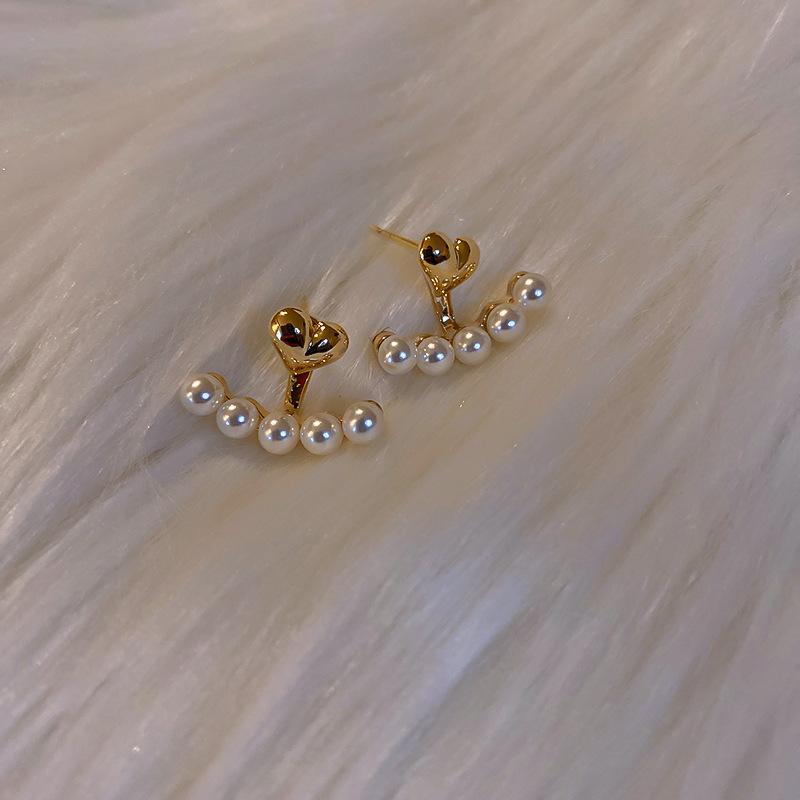 Light Luxury Imitation Pearl Stud Earrings Sweet Heart-shaped Ear Stud For Women  Party Wedding Brid Jewelry Gift