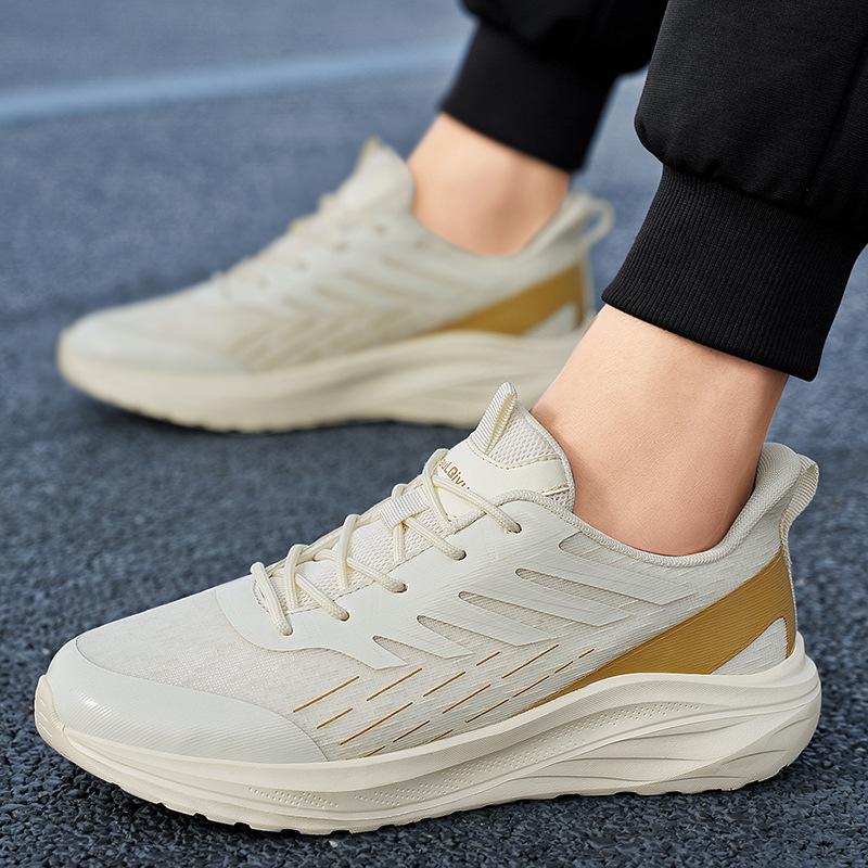Spring and summer large size new little white shoes casual sports shoes men's trend versatile mesh breathable running shoes men's shoes