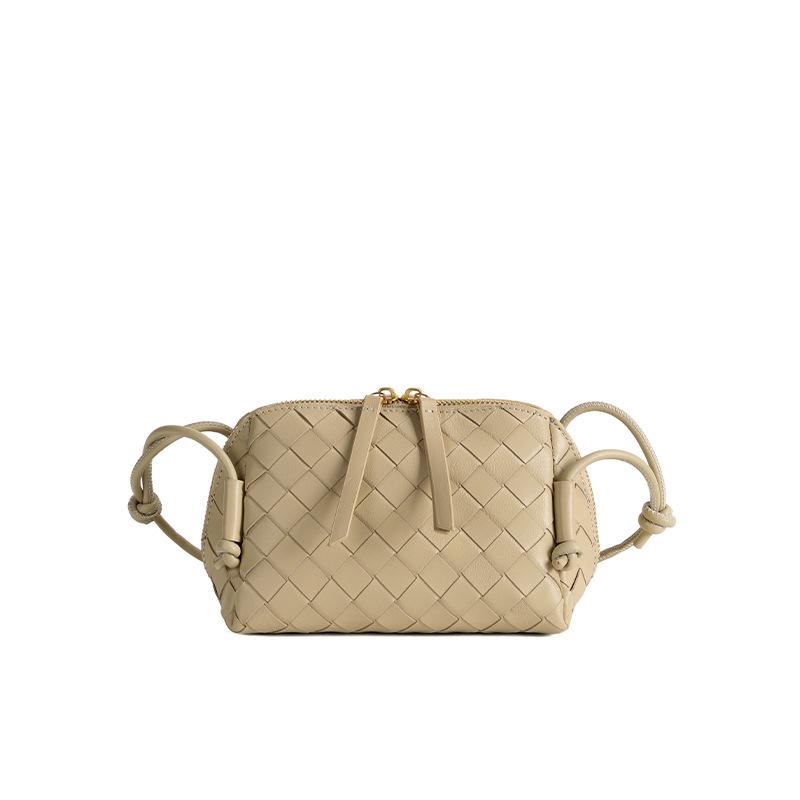 Popular Red Sheepskin Woven Bag Shoulder Messenger Handbag Knotted Zipper Fashionable Leather Women's Bag Wholesale