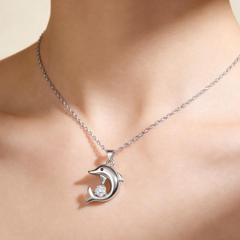 Cross-Border Fashion Dolphin Pendant Necklace for Women - Niche Design, Internet Celebrity Style, Sweet Collarbone Chain