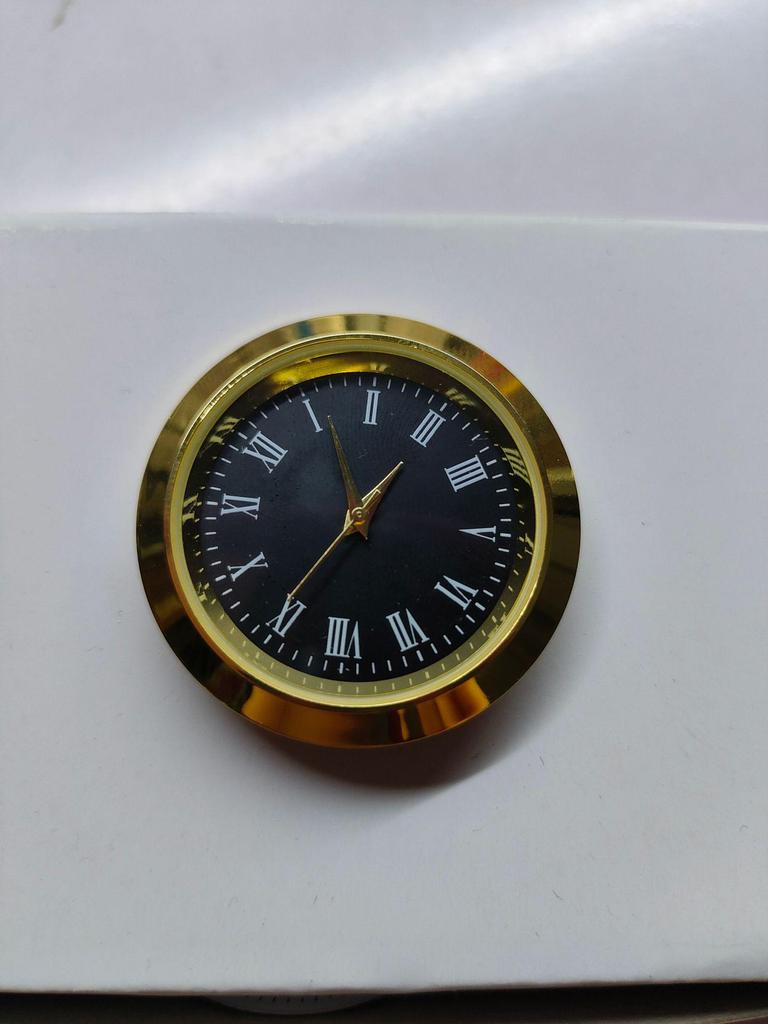 Zegarek kwarcowy: Nie. 36 Kreatywny Zegarek Kieszonkowy z Kalendarzem - Różne Rozmiary