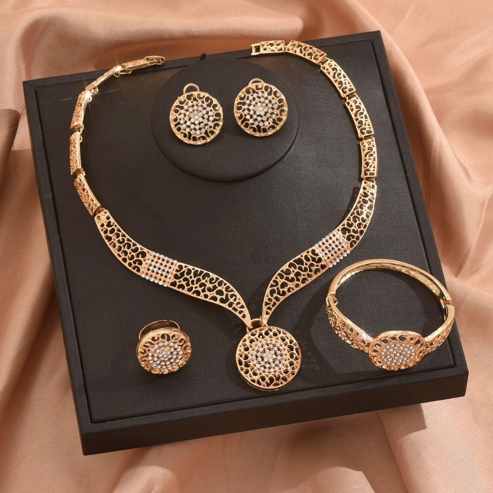 

Shiny Jewelry Sets Retro Earrings Fashion Women Necklace Set Banquet золотий