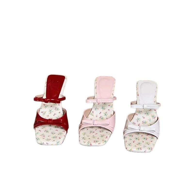Broken flower square head with skirt slope heel one-word slippers, women's summer wear new pink cool slippers