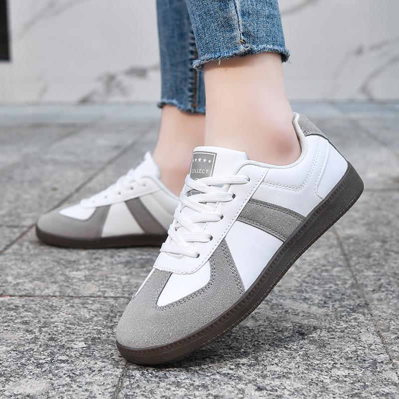 Outdoor Walking Shoes PU Leather Retro Trainers Men Women Elastic Flats Light Running Jogging Sports Shoes Traveling Shoes