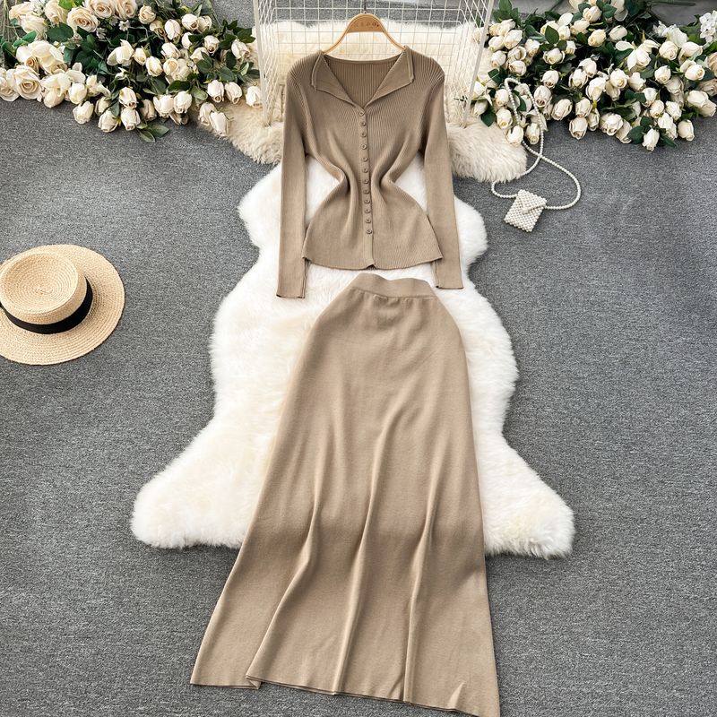 

Крутой ветер, модный костюм, стильный вязаный кардиган, темпераментный, дикий, длинная юбка, весенний костюм-двойка, тренд Khaki One size