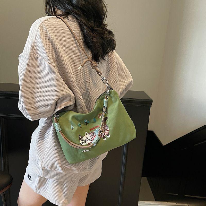 Ladies Tote Bag Lazy Ins Wind Japanese Embroidery  Joker Large-Capacity Durable Shoulder Bag Commuter Messenger Bag