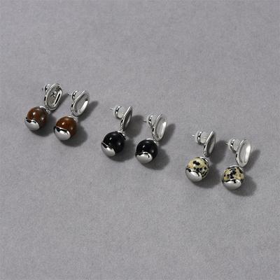 Premium French Retro Stud Earrings, Simple And Cold Inlaid Gemstone Earrings, Earrings, Women'S Fashion Versatile
