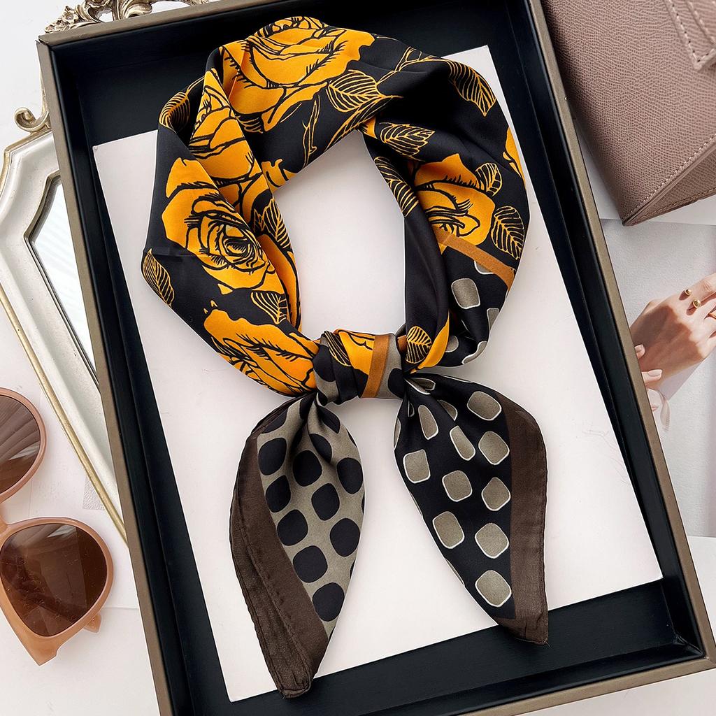 2026 Neues Florales Muster Satin Seiden Schal 70cm Kleines Quadratisches Halstuch Damen Vielseitiges Dekoratives Bandana