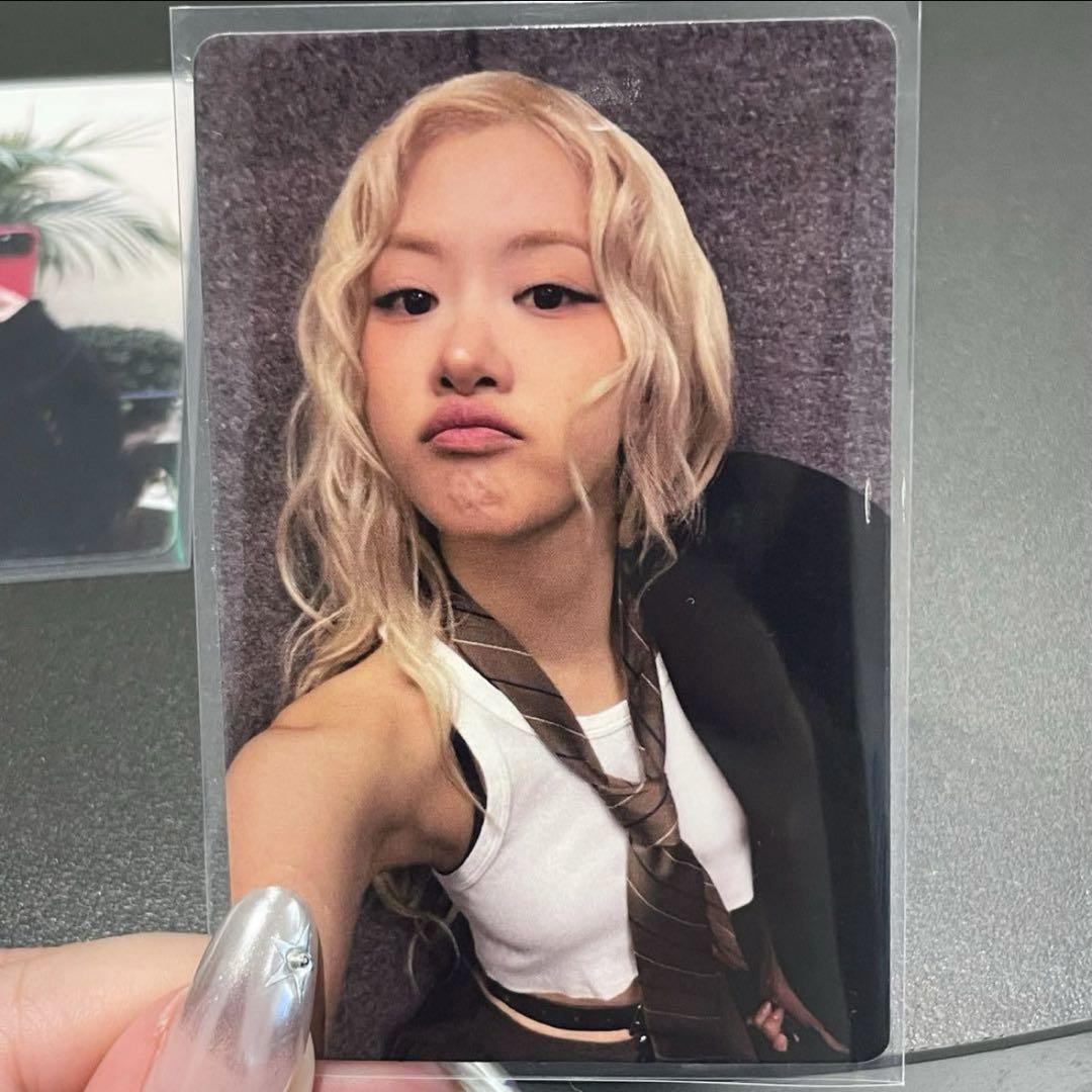 

[USED] BLACKPINK Rosé Rosie Guangzhou Pop-Up Exclusive Trading Card B
