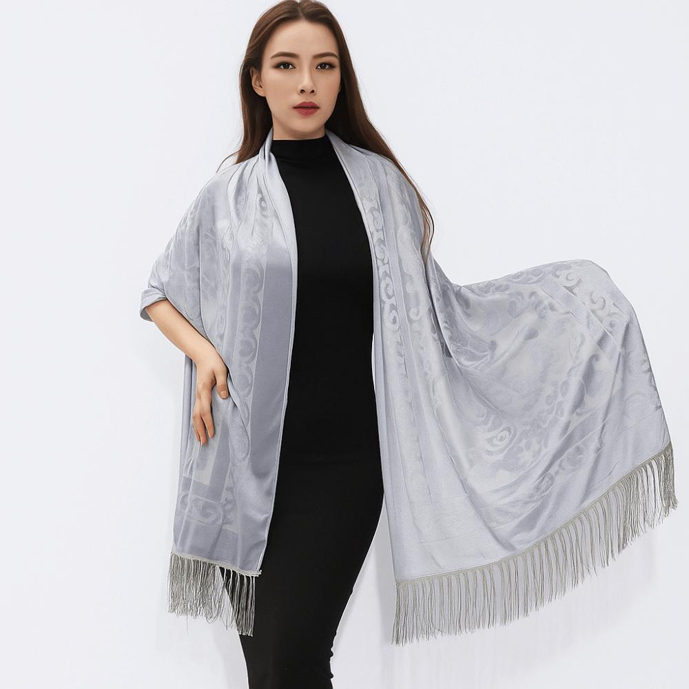 

Ethnic Style Long Fringed Scarf Elegant Design Velvet Scarf Chinese Dress Shawl Cultural Events сірий