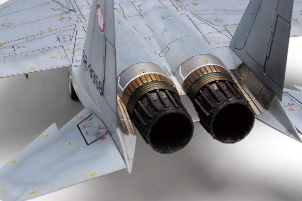 PLATZ Air Force Main Fighter Eagle with Camouflage Pattern Sheet Plastic Model 1/72 Self-Defense F-15J AC-16SP