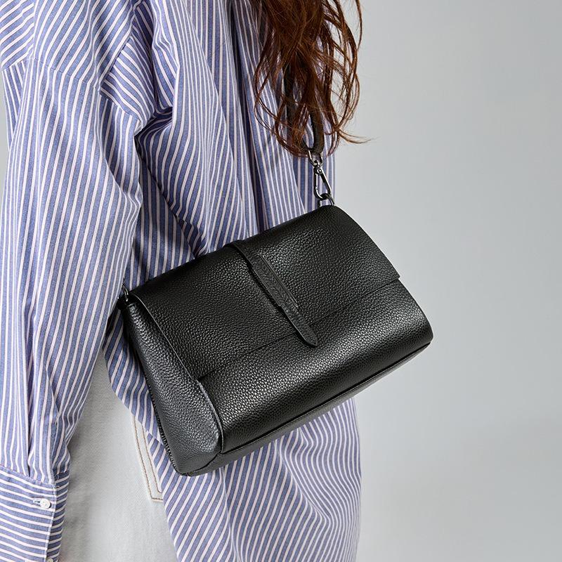 Cowhide Shoulder Bag Women's New Leather Women's Bag Retro Temperament Commuter Bag Niche Versatile Messenger Bag