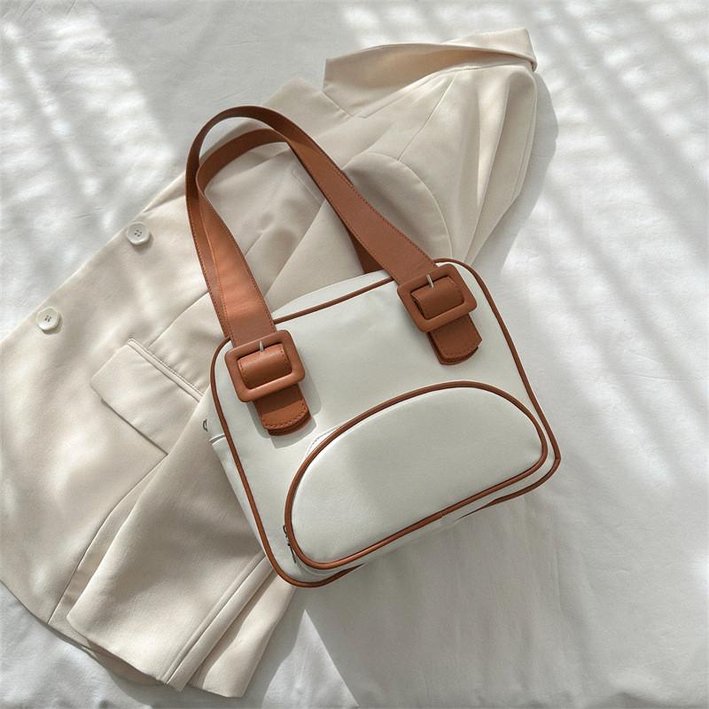 Fashionable Large Capacity Shoulder Bag 2023 Trendy Spring Underarm Tote For Women