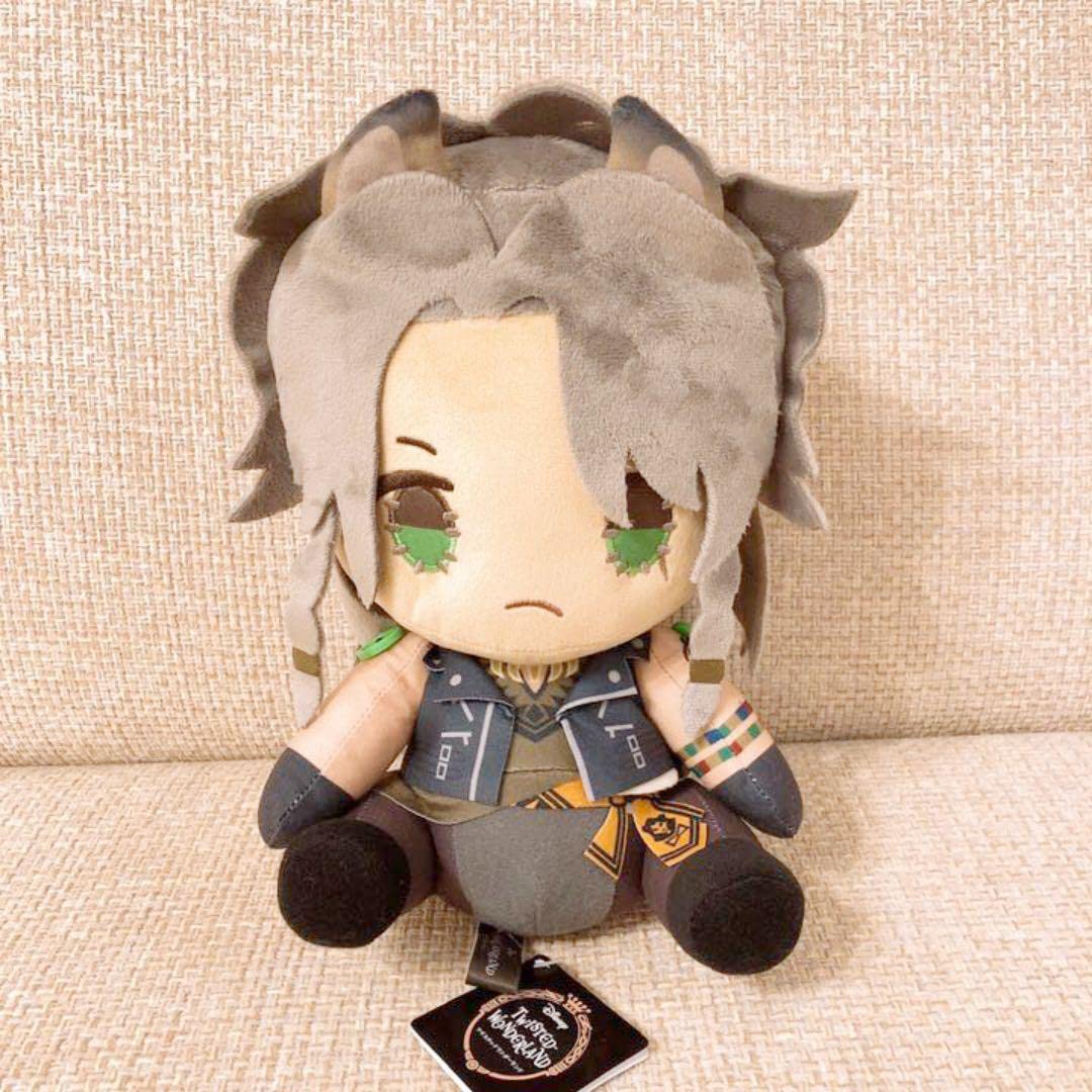 

Twist Leona Special Handmade Style Sitting Plush Toy