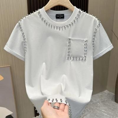 Damen Weißes Rundhals-T-Shirt mit Nieten-Detail Lässiges Locker geschnittenes Kurzarm-Oberteil mit Tasche