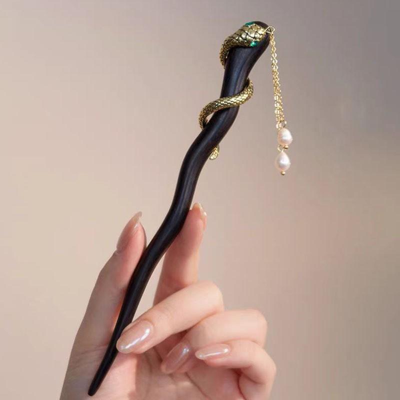 

Новая китайская заколка для волос в древнем стиле, деревянная, с духом змеи, с кисточкой, для ципао, ханфу, универсальное плетеное украшение для волос золотистый