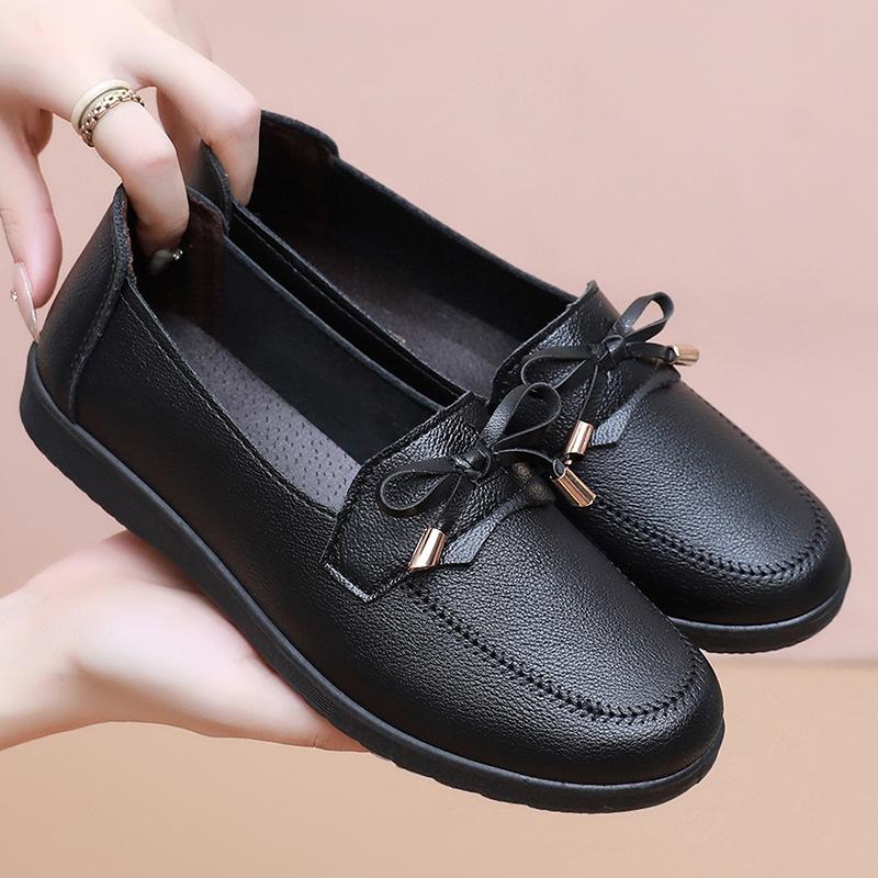 Fashion Spring Autumn Bow Mom's Flat Loafers Soft Sole PU Leather Shoes for Women Slip on Comfortable Casual Shoes Grandma Gift Loafers