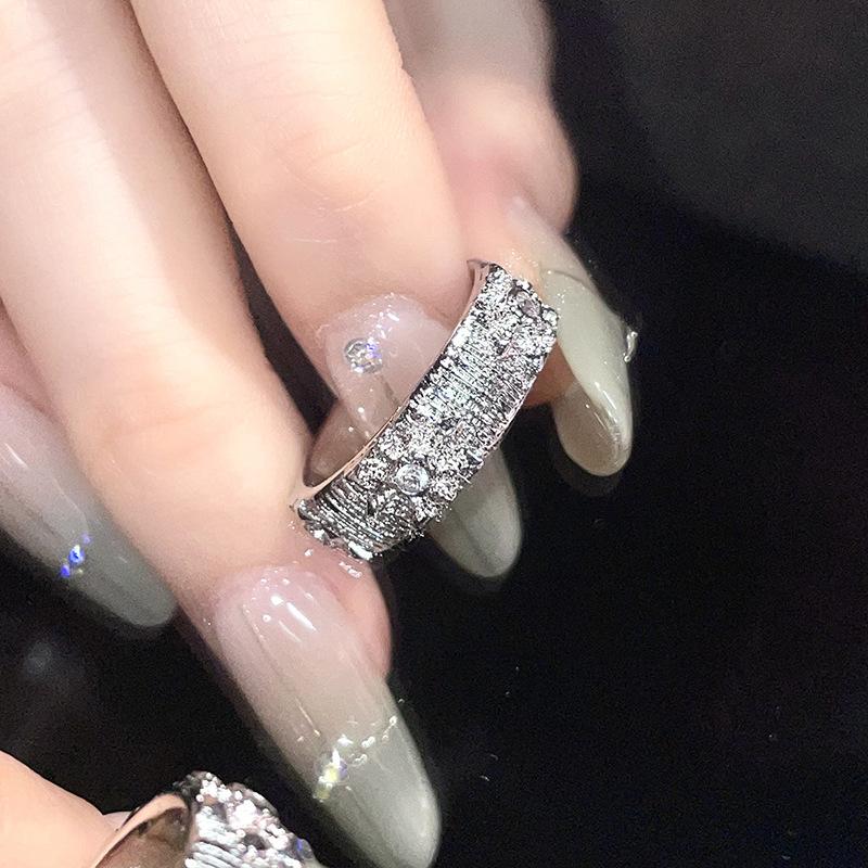 Fashion Temperament Index Finger Ring Personality Zircon Niche Design High Sense Retro Couple Ring