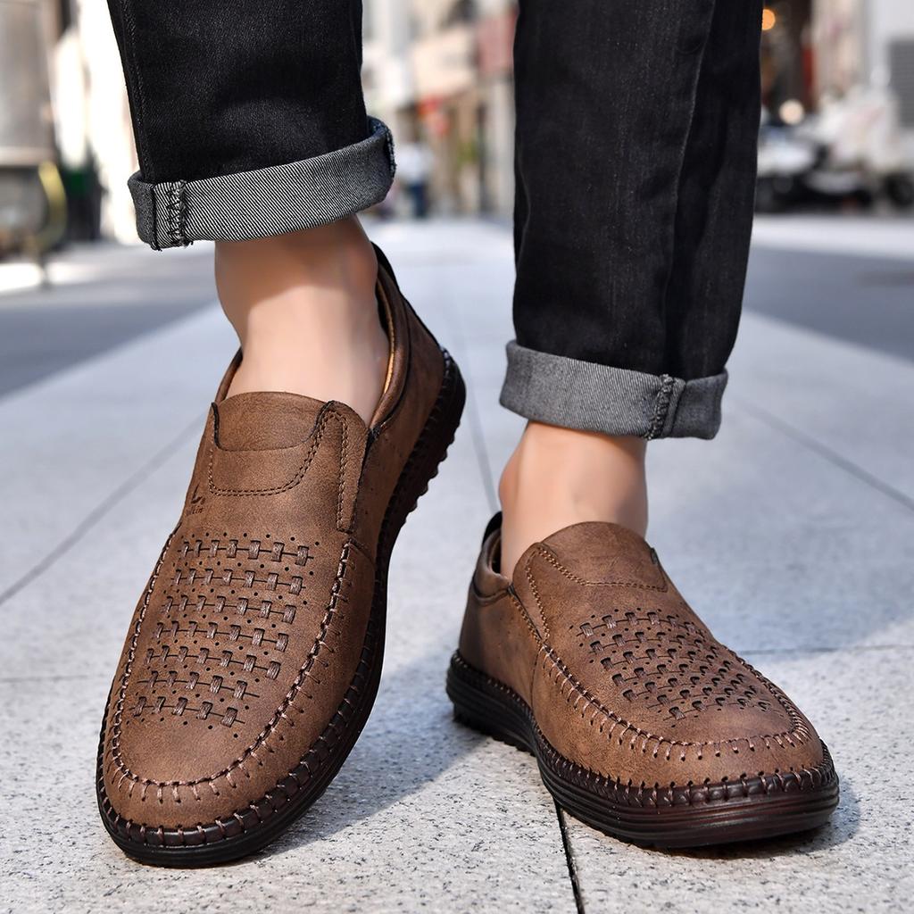 New 2026 Handmade Leather Men Shoes Design Fashion Sneakers Slip On Loafers Summer Mesh Breathable Casual Shoes Men Driving Flat