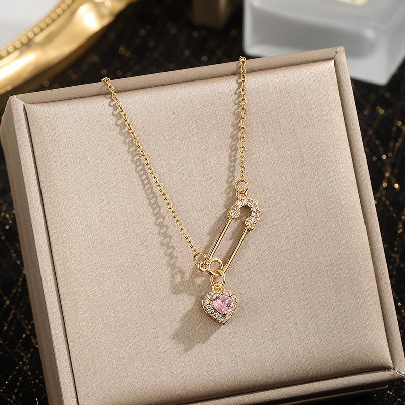 Personality Pin Shape Full Diamond Love Heart Pendant Necklace Light Luxury Titanium Steel Necklace Women's Fashion