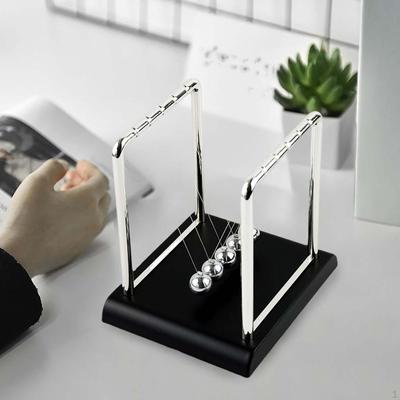 Péndulo de cuna Equilibrio Bolas de acero Ciencia Física Gadget Accesorios divertidos