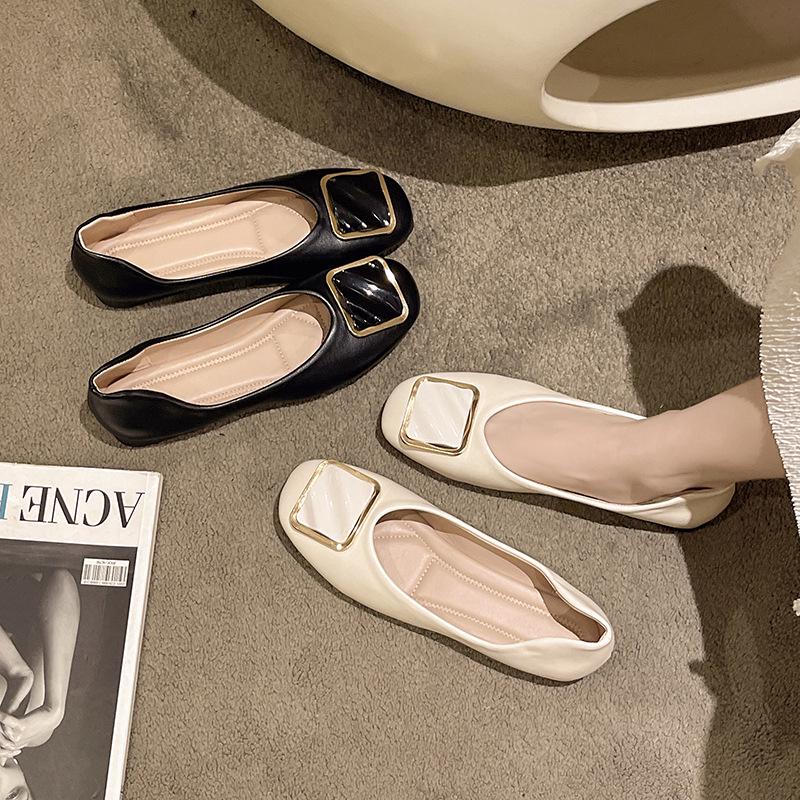 

Women s 2025 Spring/Summer Soft Flat Bean Shoes: Casual, Versatile, Shallow Mouth for Work 40 чорний