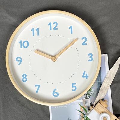 Cute Wall Clock, Solid Wood, Silent, Cartoon-style, Unique Design, Suitable for Living Room and Bedroom, Simple Style
