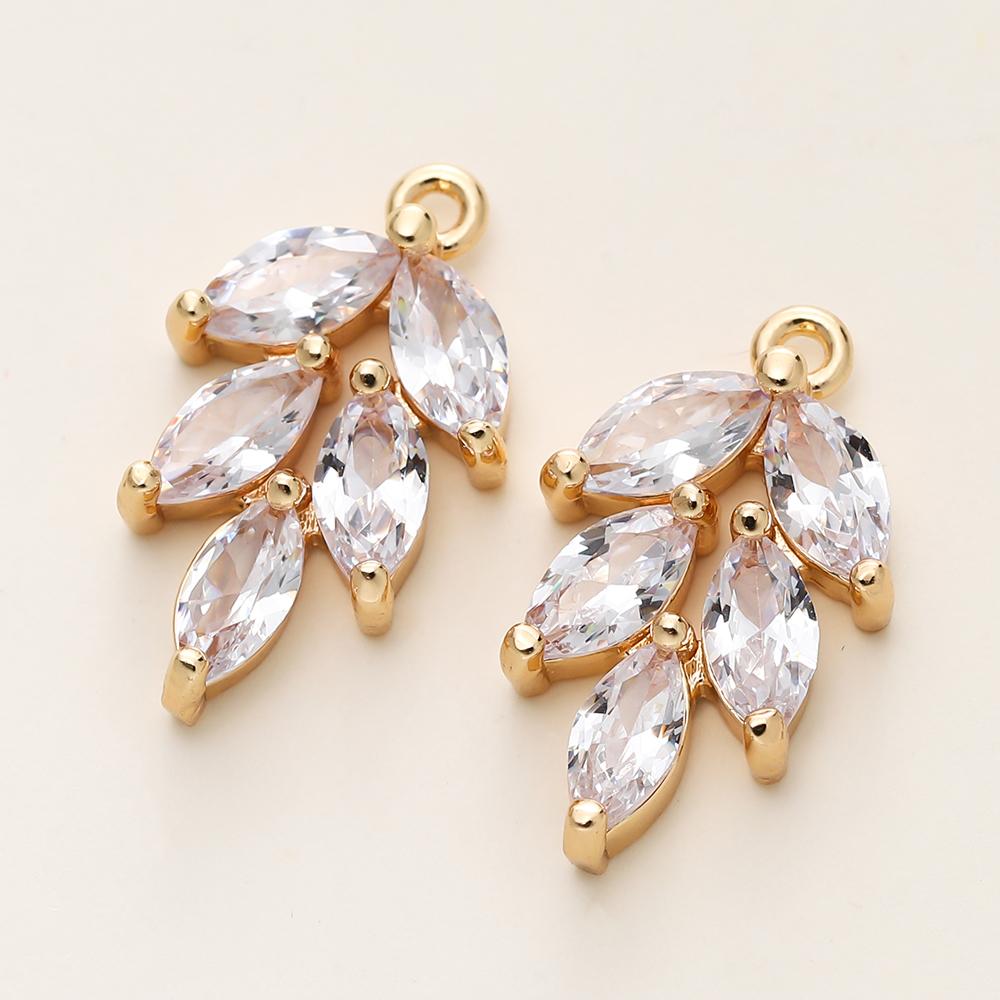 

2/4Pcs 18K Gold Color Plated Various Leaves Charms Pendants with Zircon for DIY Necklace Jewelry Making Supplies Accessories 2pcs