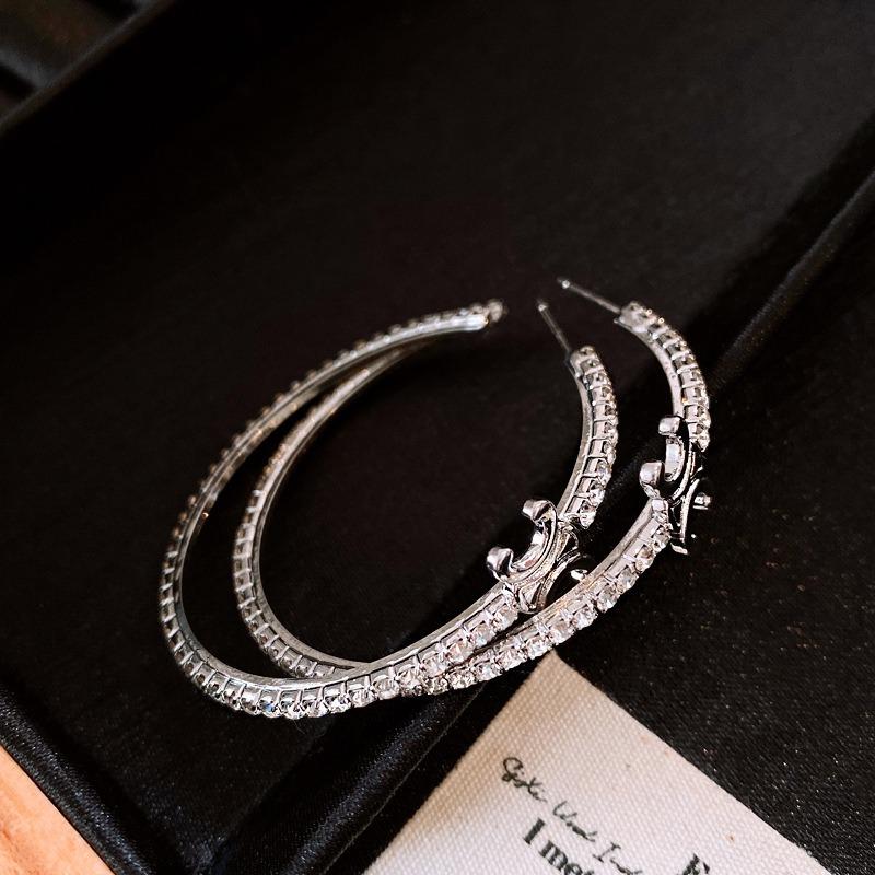 Silver Needle Multi-layer Letter Twill Zircon Pearl Earrings Medieval Vintage Light Luxury Stud Earrings Versatile Earrings