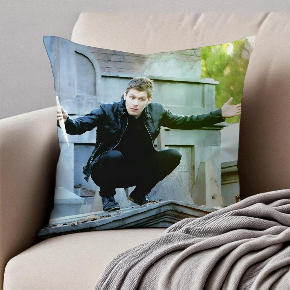 K-Klaus Mikaelson Vampire Diaries Cushion Cover Pillowcase Anti-Dustmite Invisible Zipper Short Plush Sofa Cushion Peach skin 18*18(CM)-1Pcs