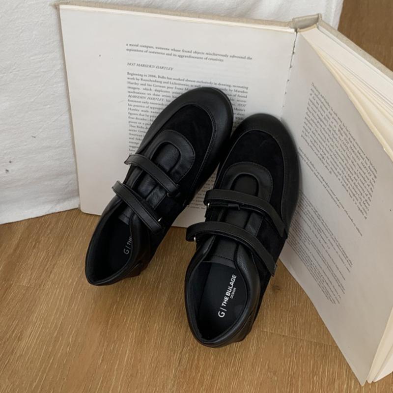 

Модная SUOJIALUN 2025 Осень Новая Марка Женские Балетки Модные Кроссовки с Круглым Носком Мягкая Плоская Подошва Дамская Повседневная Уличная Однотонная Обувь 35 чёрный