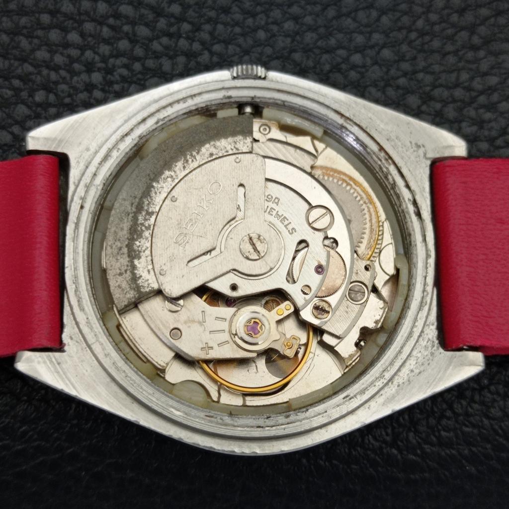AUTOMATIC VINTAGE SEIKO 5 JAPAN 6309A MENS ARABIC RED COLOR DIAL WATCH A702667-1 R209-a702667