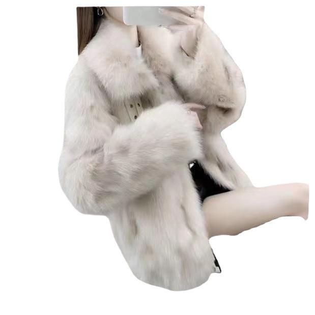 Autumn and Winter New Imitation Fox Hair, Young Imitation Fur Coat, Women's Fur Coat Is Fashionable and Thin