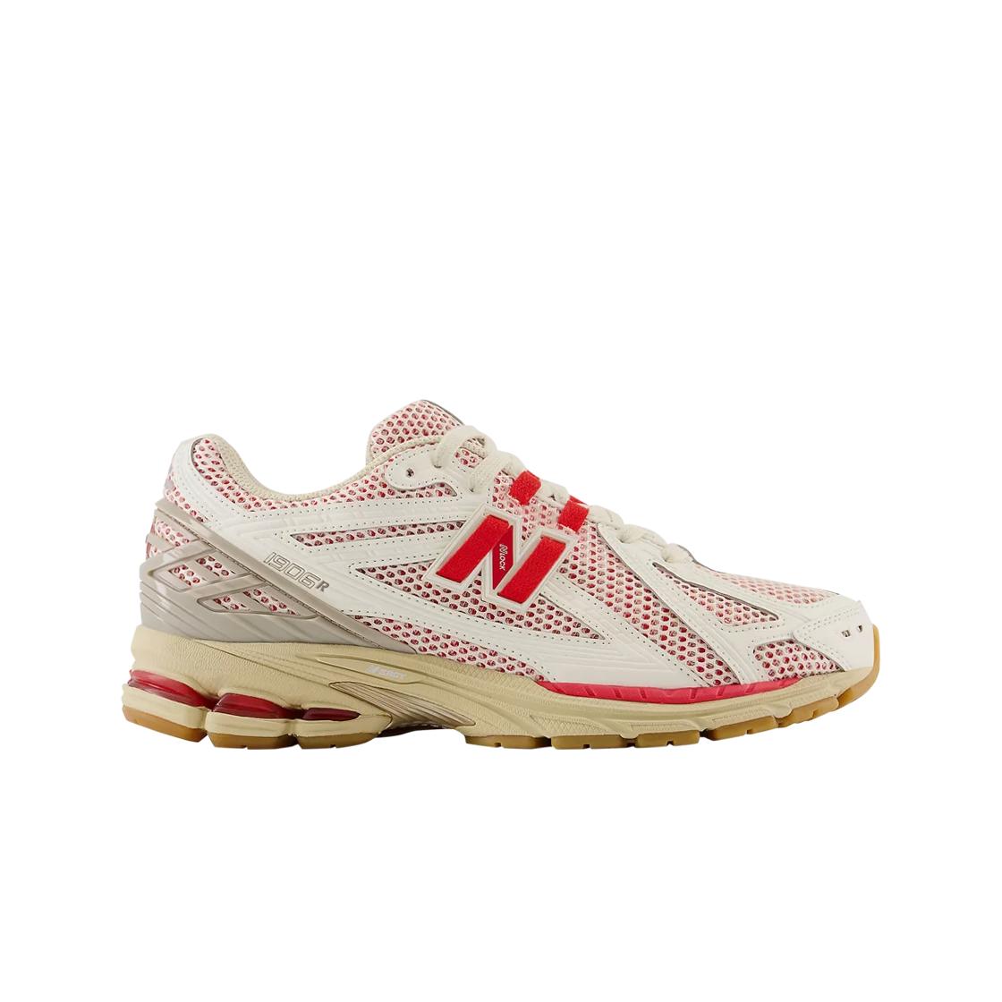 

Мужские кроссовки New Balance 1906R White Red M1906RO