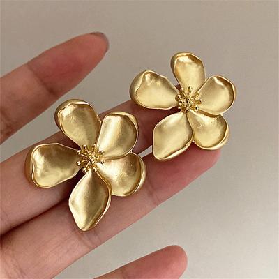 Fashion Exaggerated Gold Color Matte Texture Metal Flower Retro Earrings for Women Girls Daily Wear Party Jewelry Gifts