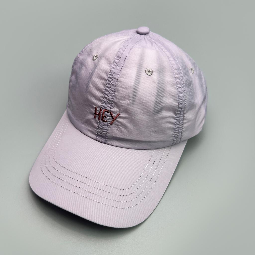Schnelltrocknende Stickerei Hey Buchstaben Zeigen Gesicht Kleine Baseballkappe Herren- Und Damen-Sonnenschutz Einfache Kappe