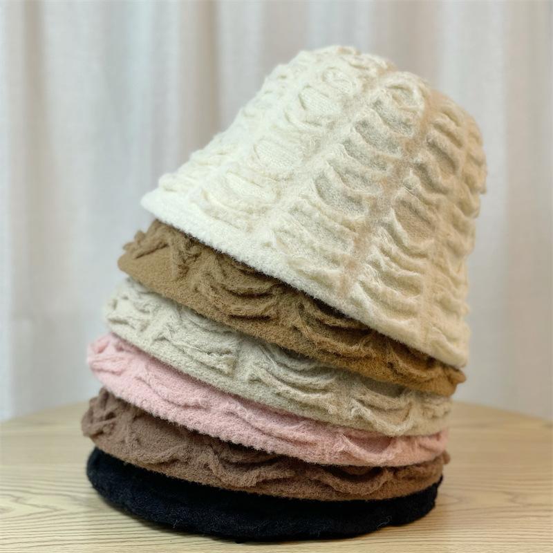 Autumn and Winter Korean Style Versatile and Fashionable Ear Protection Basin Hat with Small Holes Showing Face To Keep Ears Warm
