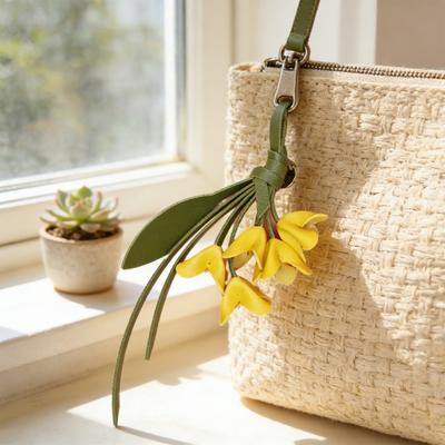 Pendentif Fleur en Similicuir Porte-clés Pendentif Fleurs et Feuilles Breloque Sac à Dos Ornement Floral pour Femmes