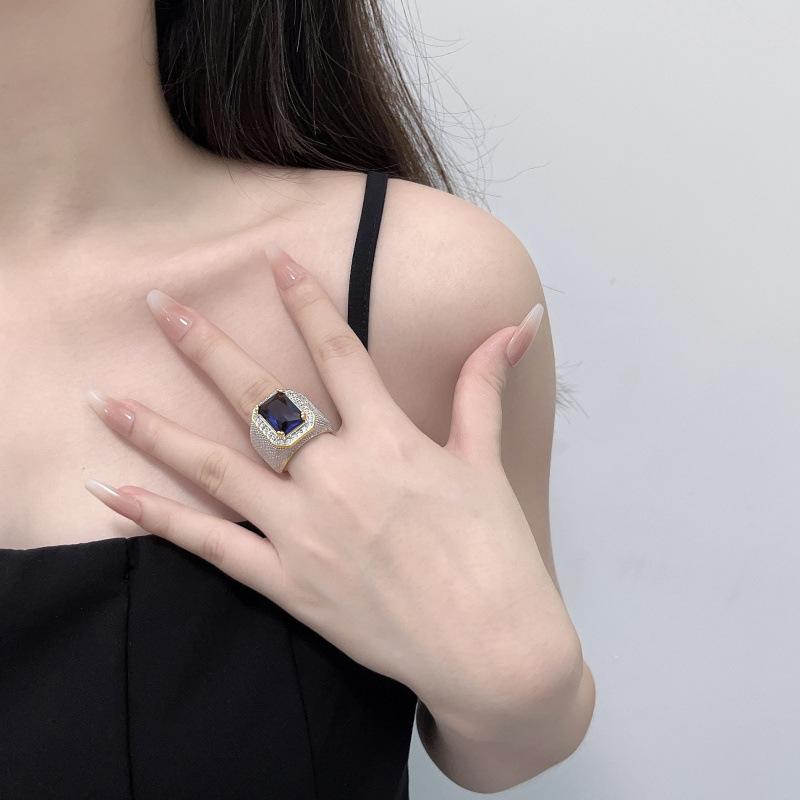 Hip-Hop Style Zircon Ring, Luxury Personality Emerald Men'S And Women'S Ring Jewelry Batch