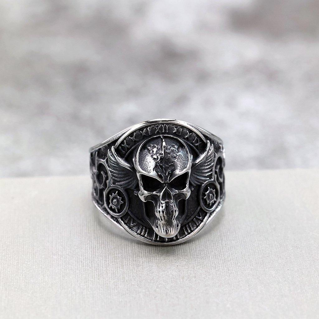 Vintage Stainless Steel Men's Skull Ring Motorcycle Style Band