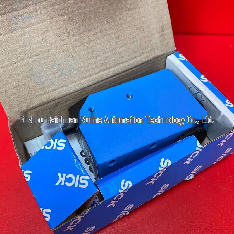 Brand New Original CS81-P1112 Sick Color Sensor - Model 1028224, In Stock with One-Year Warranty CS81-P1112