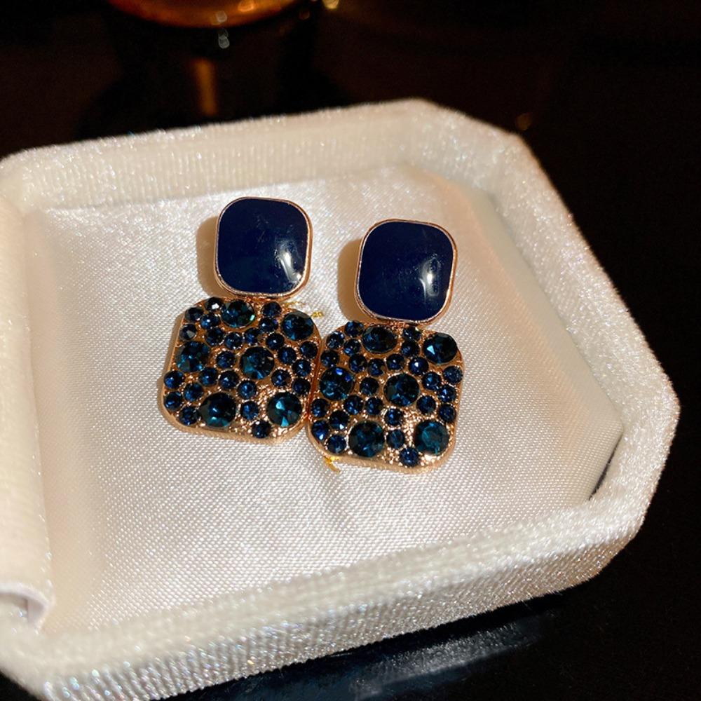 Zircon Inlaid Pearl Butterfly Geometric Earrings European and American Exaggerated High-end Stud Earrings Temperament Light Luxury Earrings