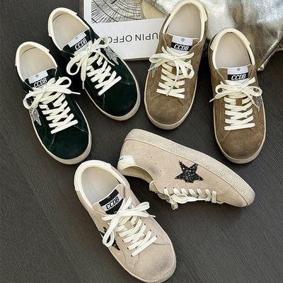 Sternchen weiße Schuhe Damen 2025 Herbst neu retro alt vielseitige Board-Schuhe Student Streetstyle Freizeitschuhe ins Tide