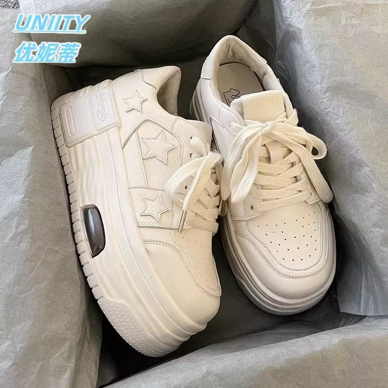 Thick-soled White Shoes Children Thin Small Internet Celebrities with the Same Height-increasing Star Board Shoes Short Welfare Women's Shoes Women